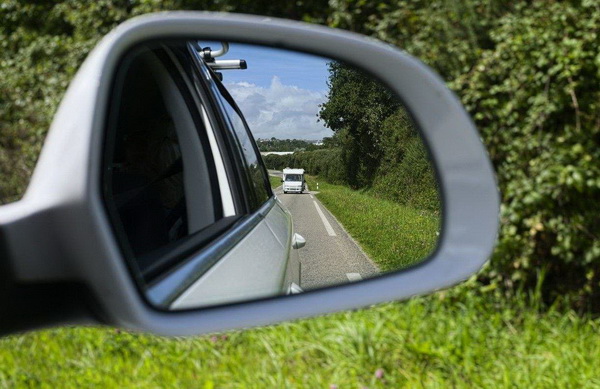 门头沟如何正确的维护保养汽车后视镜